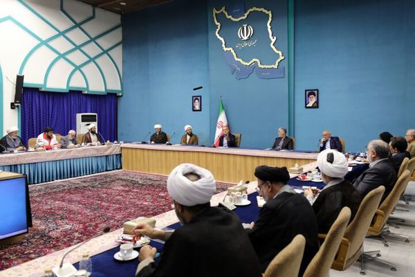 پزشکیان: مسجد نه تنها محل عبادت، بلکه پایگاهی برای خدمت به مردم است
