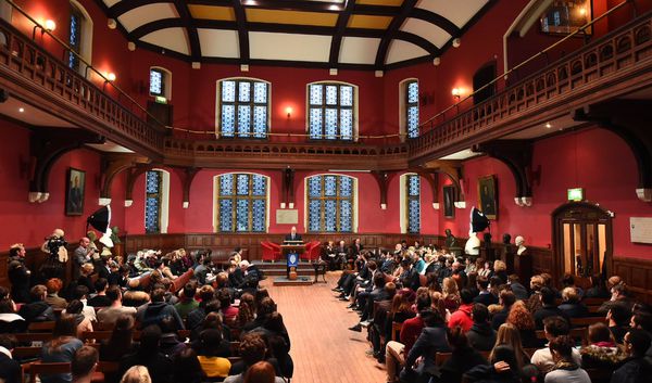 رأی قاطع اتحادیه آکسفورد: اسرائیل تهدید خاورمیانه است نه ایران