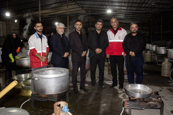 حضور مسئولان کمیته امداد در مراسم نذرواره ۷۲ دیگ بابل
