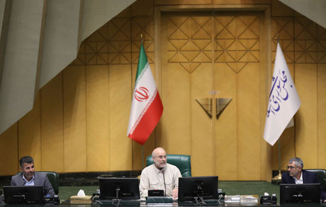 رئیس مجلس: چالش‌های اجرای برنامه هفتم با بررسی عملکرد یکساله دولت مشخص می‌شود