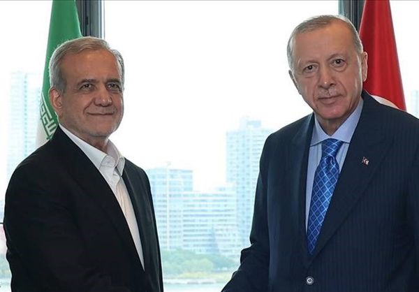 موقف ترکیا من التهدید الذی یواجه إیران؛ دعم الاستقرار مع التنافس والتعاون.