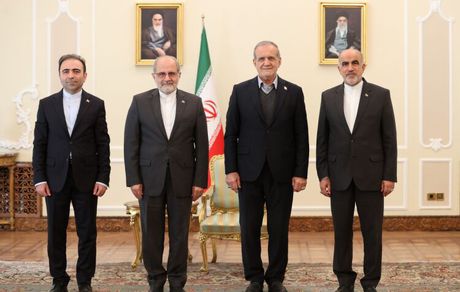 رئیس جمهور: خنثی‌سازی تبلیغات ضدایرانی از مسئولیت‌های مهم سفرا است