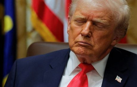 عندما ترفض أمریکا ترامب