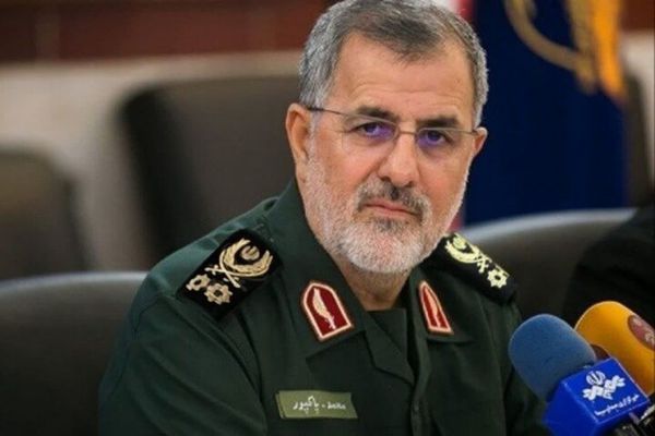 سردار باکبور: سنرد بقوة على أی تحرک للعدو فی الخلیج الفارسی