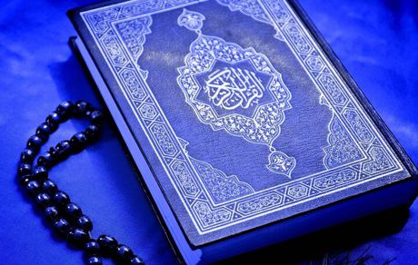 بررسی آیات قرآن و مسئله دانش پیشین پیامبر(ص) به مضامین یهودی و مسیحی

