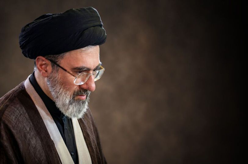 دفتر رهبر انقلاب: مطالب خارج از مراجع رسمی فاقد سندیت است
