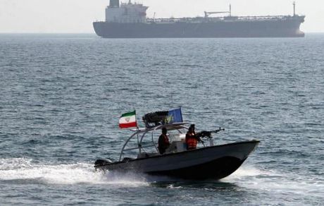 ایندیپندنت:یک شکست تاریخی این‌بار برای ترامپ در تنگه هرمز تکرار می‌شود