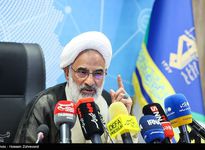 حاجی‌صادقی:سپاه درمسیرولایت است/دقت کنیم دشمن بین مااختلاف‌اندازی نکند