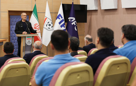 پزشکیان در جمع ملی‌پوشان: با تمام توان برای سربلندی ایران در میدان حاضر شوید