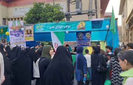 پذیرایی از عاشقان اهل‌بیت(ع) با ۵ هزار سیخ جوجه‌کباب در موکب شهدای غدیر بابل
