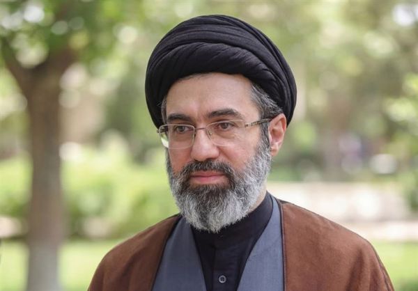 گفت‌گوی منتشر نشده آیت‌الله سیّدمجتبی خامنه‌ای درباره امام شهید انقلاب