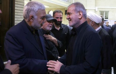 حضور پزشکیان در مراسم ختم پدر دبیر شورای عالی امنیت ملی